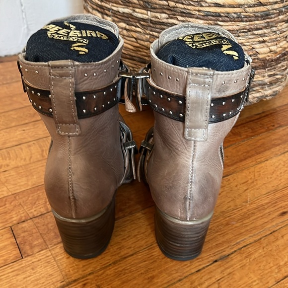 FreeBird Selina Stone Booties size 8 - Picture 6 of 8